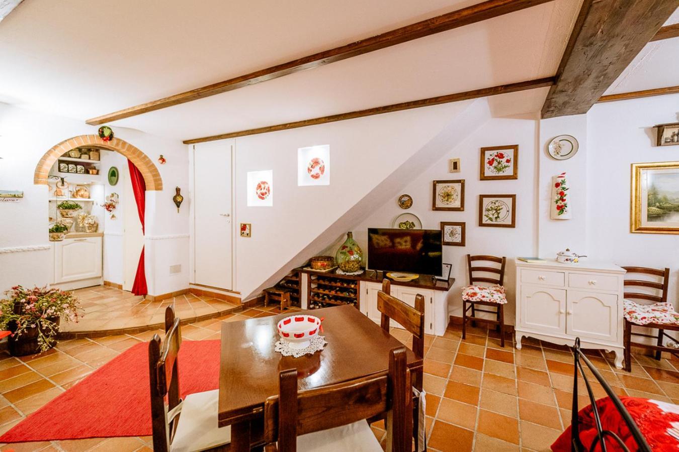 Appartamento Il Papavero Rosso 그레세토 외부 사진
